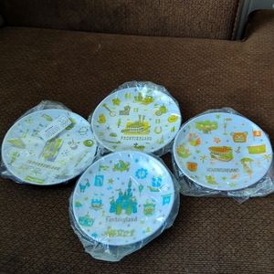 NWT WDW Magic Kingdom map 7" plates. Retro Melamine
